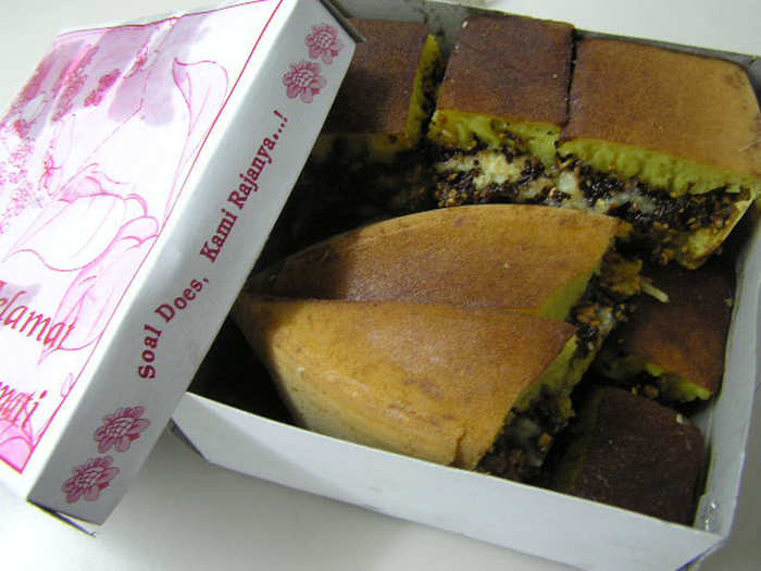 Indonesia: Martabak Manis/Terang Bulan