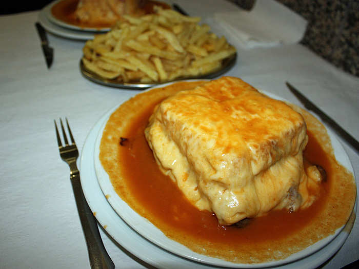 Portugal: Francesinha