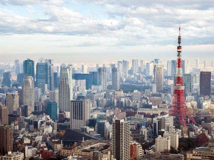 No. 16: Tokyo has 2,842 tall buildings in 620 square kilometers.