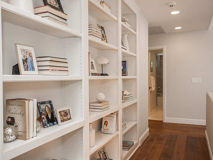 Built-in bookshelves make it easy to display keepsakes.