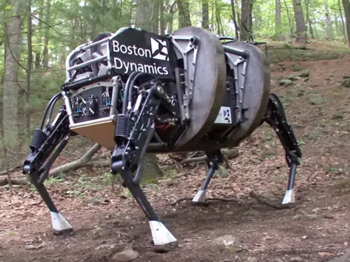 This giant bear of a robot is called the LS3 and can travel 20 miles without refueling.