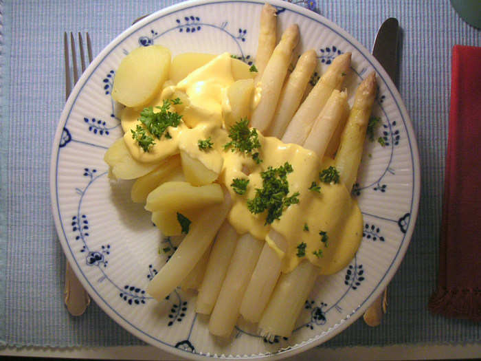 Eat white asparagus. Germany