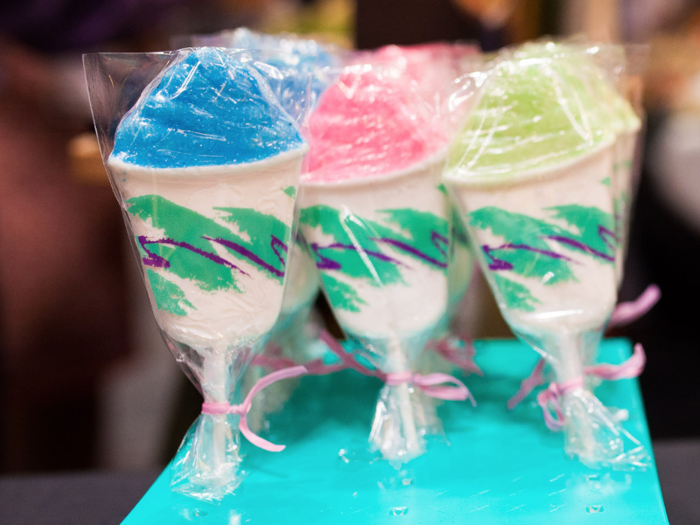 Slushie lollipops