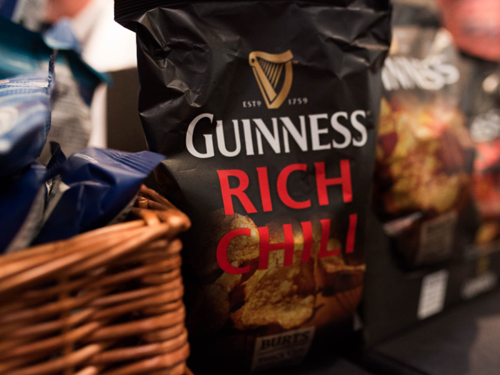 Guinness rich chili chips