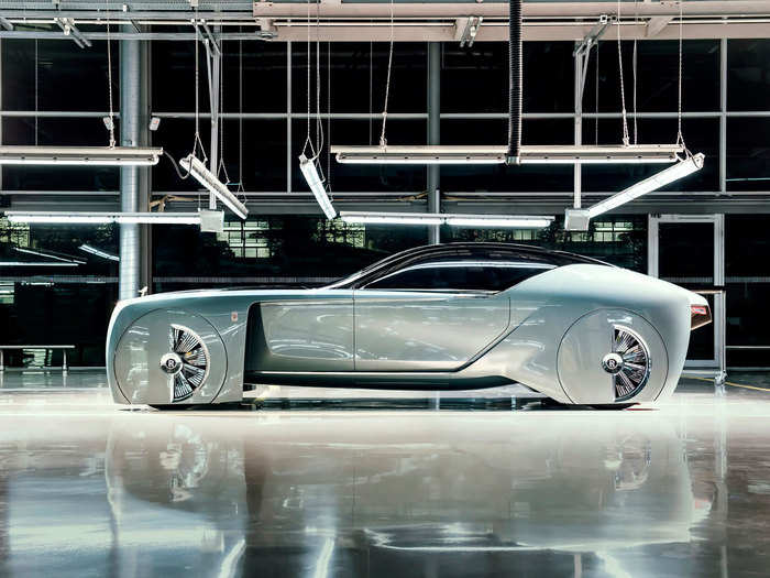 7. The last addition to the BMW Vision 100 line is this futuristic Rolls-Royce.