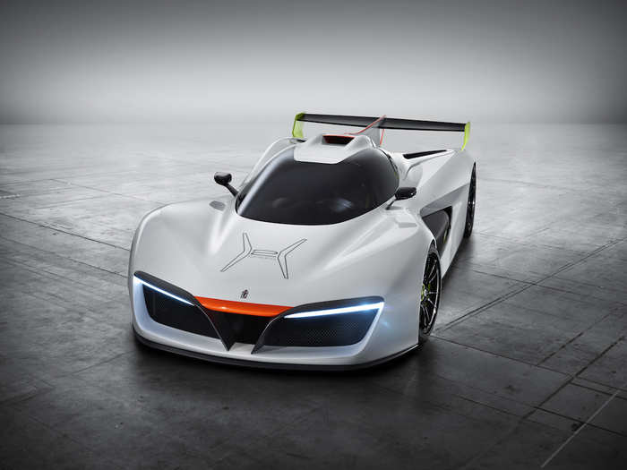 9. Italian automaker Pininfarina unveiled a beautiful hydrogen-powered concept car at the Geneva Motor Show.