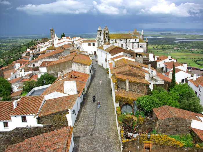 Take in views of the Portuguese countryside in Monsaraz, an ancient village with whitewashed houses, cobbled streets, and a castle.