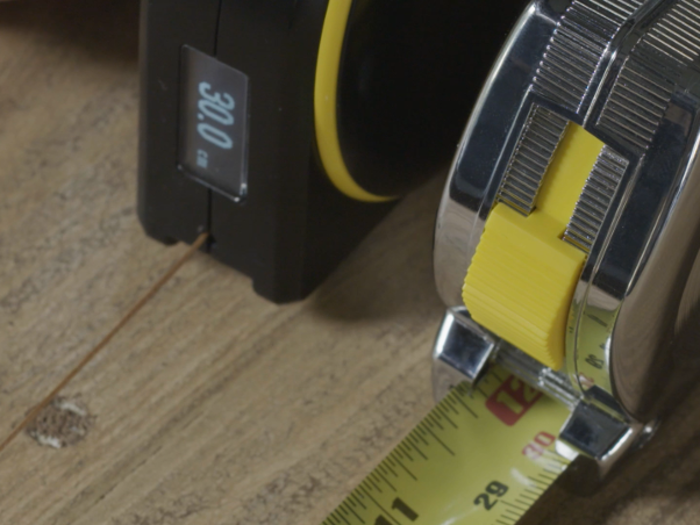 In any case, your measurements are shown on a small, built-in LCD display.