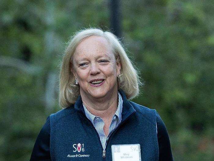 HP CEO Meg Whitman shows up prepared to take notes.