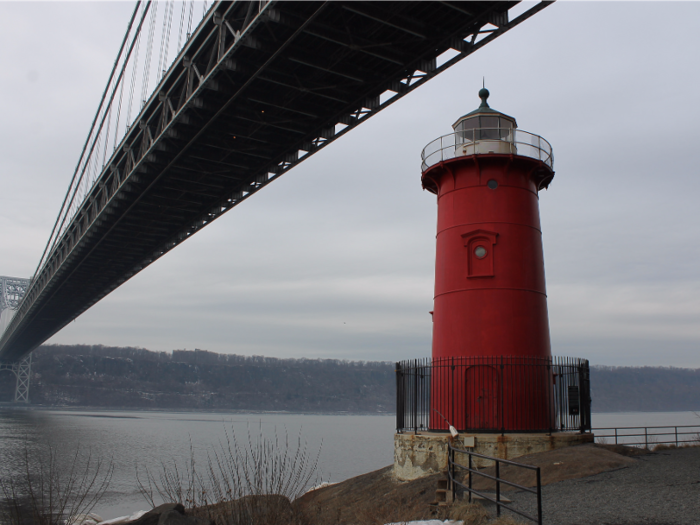 LITTLE RED LIGHTHOUSE: This wee lighthouse is officially called Jeffrey