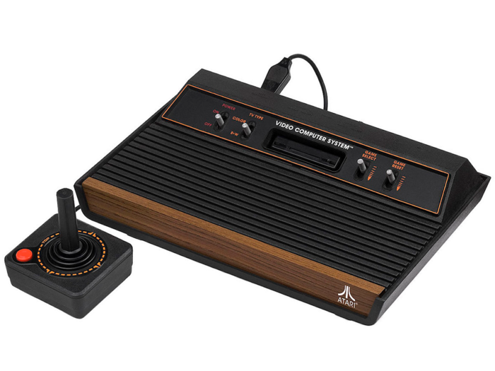 ATARI 2600 GAME SYSTEM: The Atari 2600 wasn