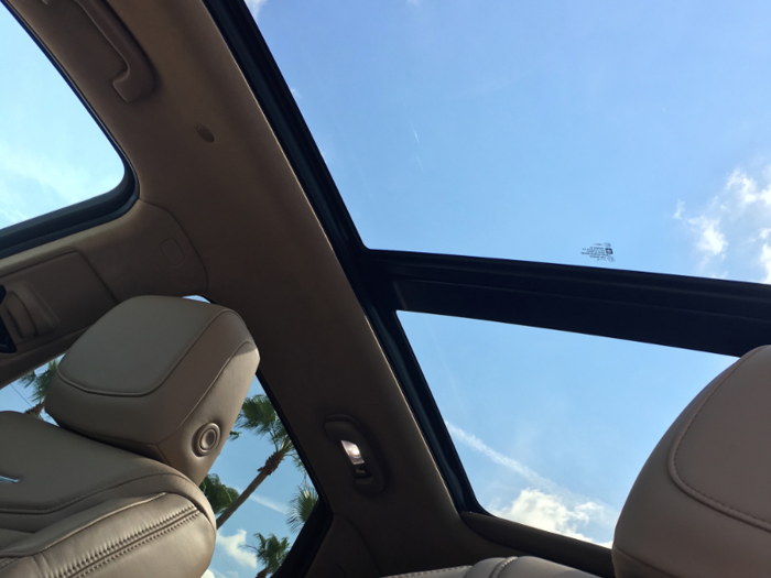 The XT5 has a sunroof that