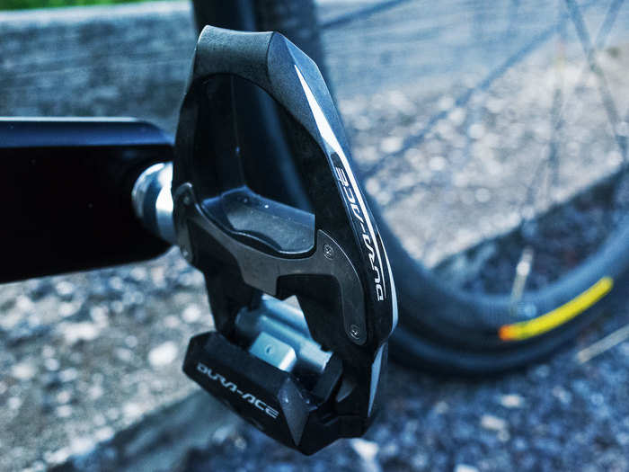 Rolland prefers Shimano Dura-Ace clipless pedals.