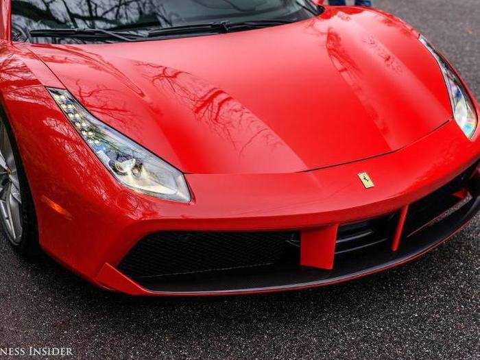 A pair of modest scoops was added to the hood, which conceals not an engine but rather the 488