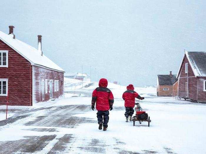 While she was there, temperatures ranged from from 14 to -72.4 degrees Fahrenheit (-10 to -58 degrees Celsius). “The weather changes, erases, creates or simply hides the land,” she said.