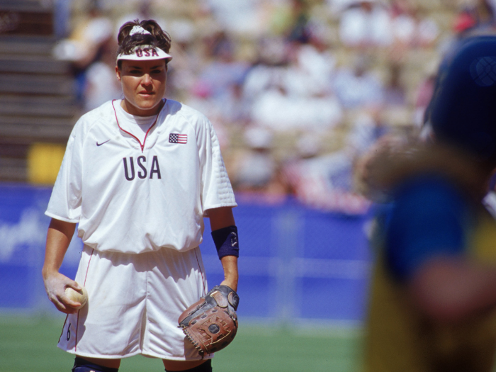 Lisa Fernandez set an Olympics softball strikeouts record for the US.