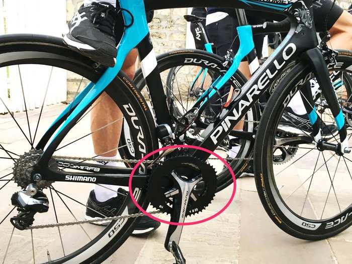 As we noted previously, Froome rides weird chainrings.