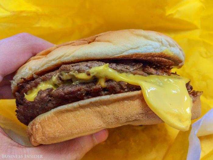 Finally, a burger from the All-Time Favorites menu: the A1 Thick and Hearty.