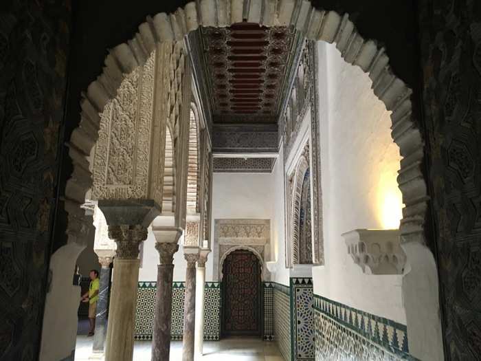 The style of the palace is heavily influenced by the Moorish occupation of Spain in the middle ages. The word Alcázar comes from the Arabic word for castle, al-qasr.