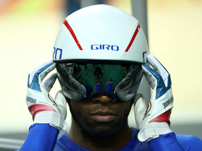 Some riders, such as Gregory Bauge of France, wore custom leather gloves.