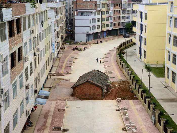 This "nail house" sits in the middle of a road under construction in the Guangxi Zhuang Autonomous Region.