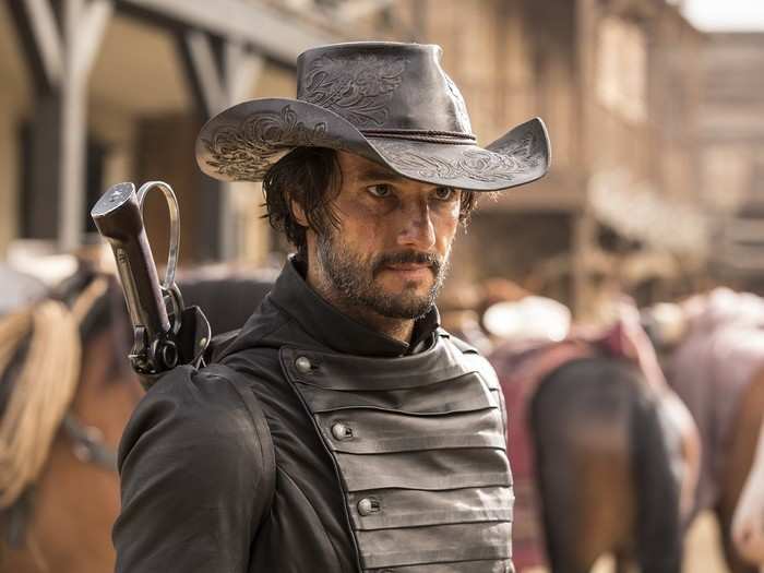 Hector Escaton (Rodrigo Santoro) is Westworld’s “most wanted.” This bandit host embraces his role as a "predator," and looks to be a dangerous player out for himself.