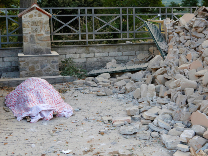 5 people have been killed in the earthquake as of 7.45 a.m. BST.