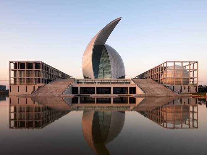 The China Maritime Museum in Lingang looks like two sails moving past each other.