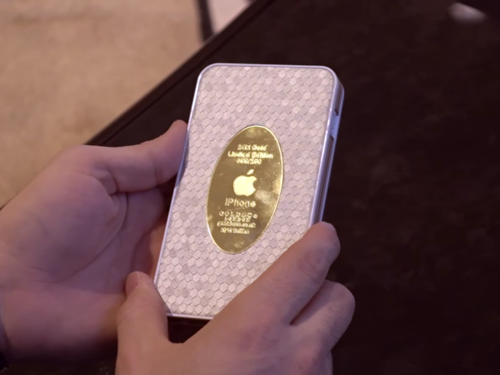 Esposito also found a fake "24-karat gold" external battery made by the fake "iPhone Gold Co." in fake "London."