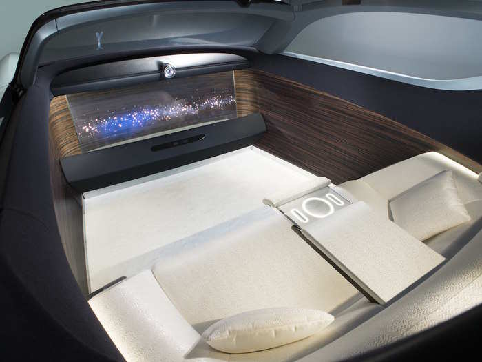 Since the concept is fully autonomous, the interior consists of a two-person sofa and a giant TV.