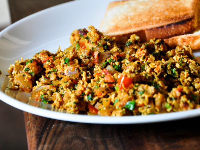 India: Bhurji Pav