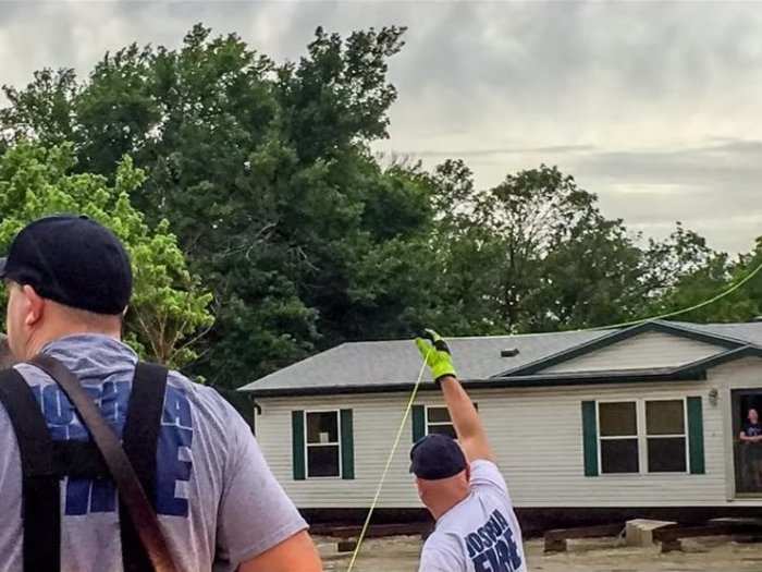 Bryl then moved on to the next crisis — saving the Kastel couple. He used his drone to deliver a safety line to the mobile home, the other end of which was attached to the fire truck.