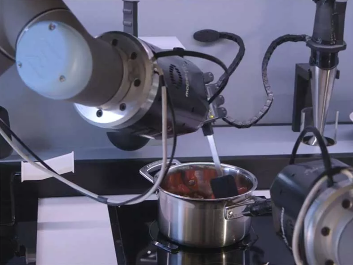 A Moley Robotics bot makes nearly 2,000 different types of meals.