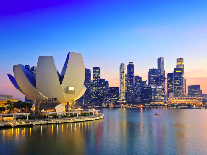 13. Singapore. The transport infrastructure in Singapore is considered very good by an impressive 63% of expats, compared to the average of 29% worldwide.