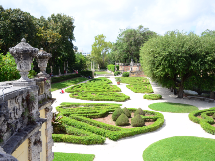 18. VIZCAYA MUSEUM AND GARDENS