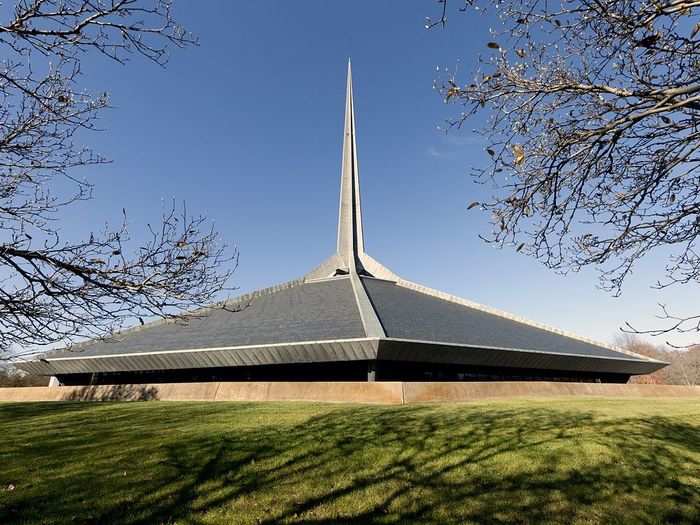 North Christian Church, Columbus, Indiana