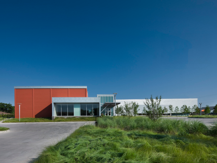 9. The Lochwood branch of the Dallas Public Library was built in 2009 and incorporates open-concept designs with wide windows so that even kids can see the sweeping views.