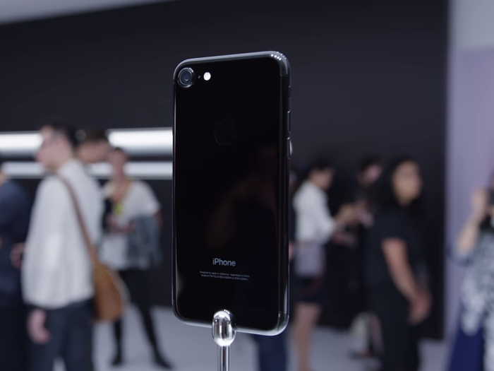 In contrast, this is the iPhone 7 in jet black.