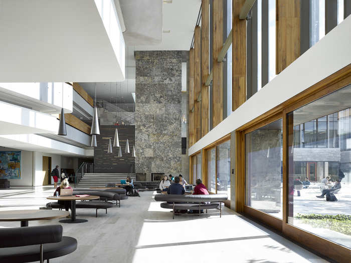 Hariri Pontarini Architects created numerous communal spaces where students can collaborate and learn in teams.