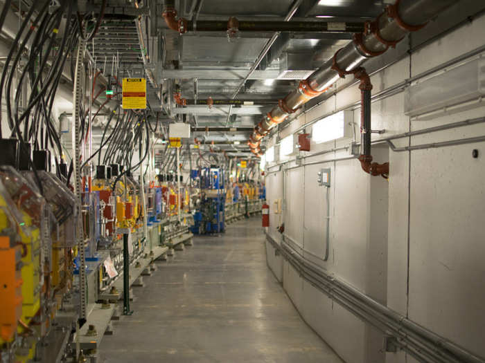 In the storage ring, the electrons are steered by an assortment of magnets. The blue magnets bend the motion of the electrons, the yellow magnets focus and defocus the path of the electrons, and the red and orange magnets take outlying electrons and bring them into a closer path. The smaller magnets are corrector magnets, which keep the beam in line.