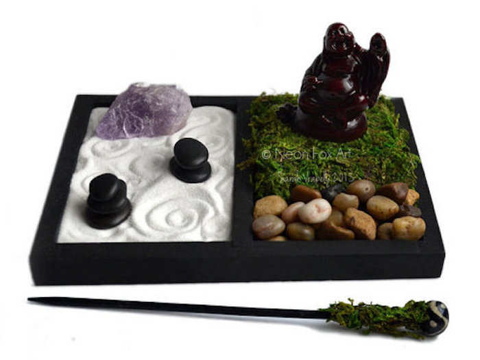 A mini zen garden that keeps you calm and mindful.