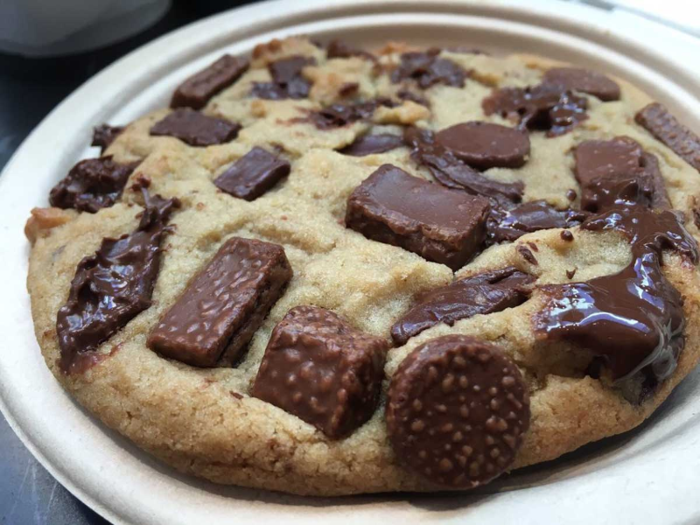 Triple Chocolate Chip Cookie, Besfren