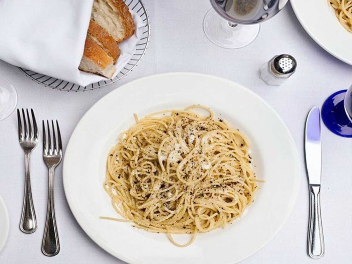 Cacio e Pepe, Sandro