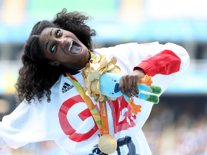 Kadeena Cox, who has multiple sclerosis, had the most adorable reactions on the podium.