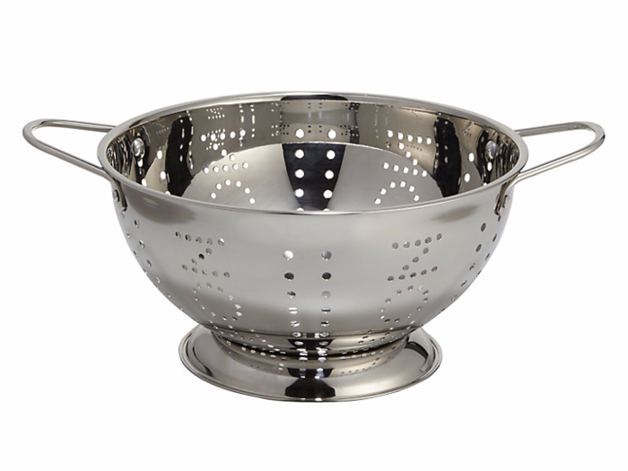 A colander.