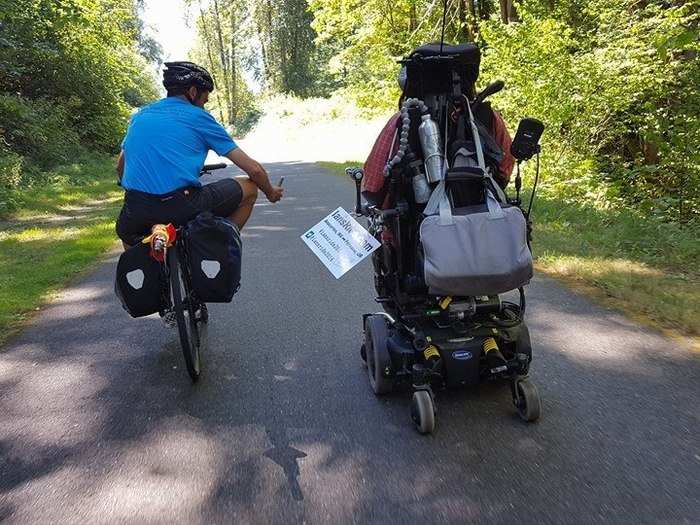 Their support continued throughout the trip. When their bicycles were stolen four days in, community members promptly replaced them.