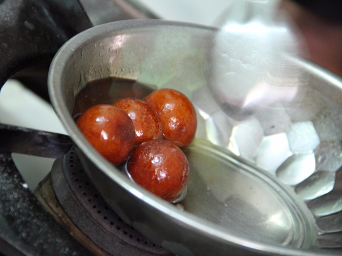 India: Gulab jamun