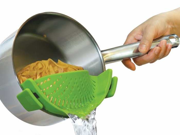 Kitchen Gizmo Strap’n Strain strainer