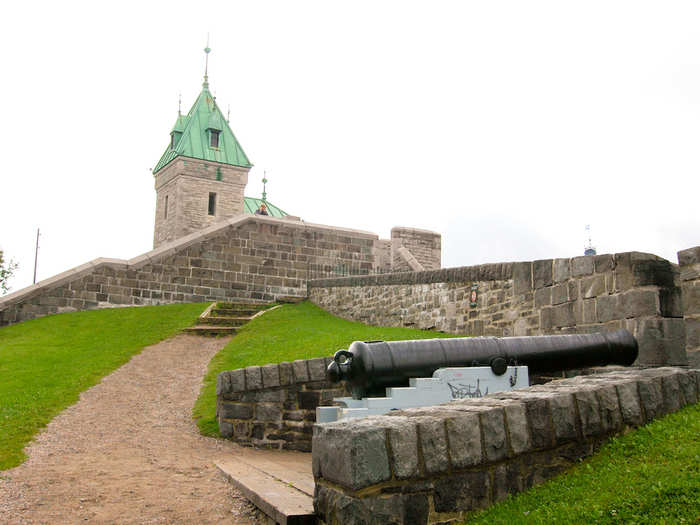 The city is surrounded by stone fortifications which date back to the 17th century. The Ramparts of Québec City are the only remaining fortified city walls in North America north of Mexico.