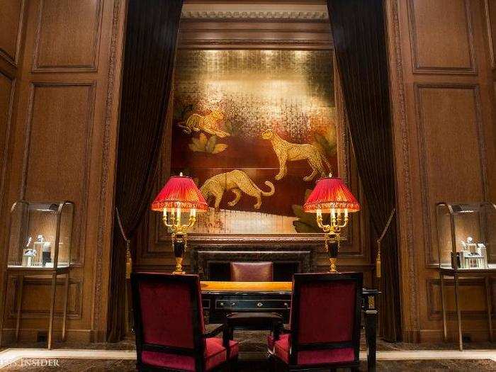 The panther motif can be see throughout the mansion, like in this large painting. It